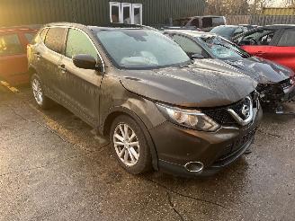 Coche siniestrado Nissan Qashqai 1.2 tce automaat 2014/5