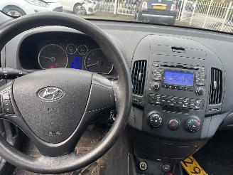 Hyundai I-30 Weinig km !! picture 12