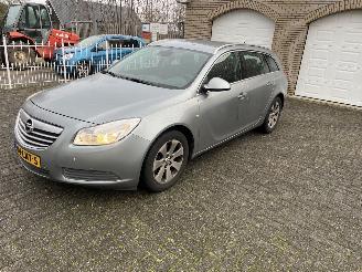 krockskadad bil auto Opel Insignia SPORTS TOURER 1.6 turbo !! 2010/6
