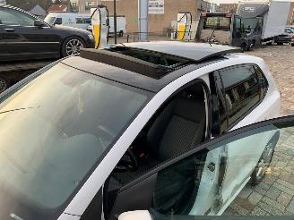 Volkswagen Polo 1.2 TSI HIGHLINE picture 9