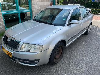 Skoda Superb  picture 3