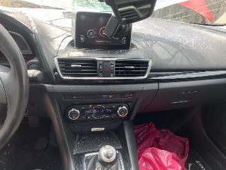 Mazda 3  picture 17
