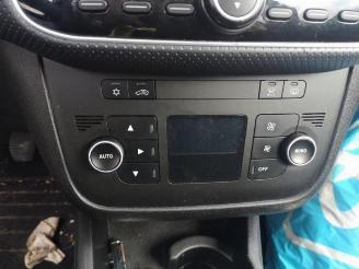 Fiat Punto Punto Evo (199), Hatchback, 2009 / 2012 1.3 JTD Multijet 85 16V Euro 5 picture 8