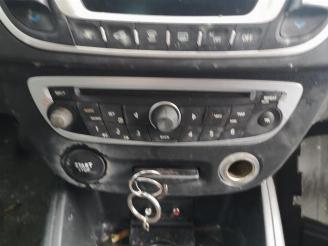 Renault Mégane Megane III Coupe (DZ), Hatchback 3-drs, 2008 / 2016 1.6 16V picture 10