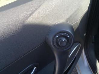 Renault Clio Clio III (BR/CR), Hatchback, 2005 / 2014 1.5 dCi 85 picture 21