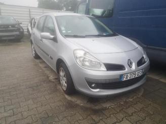 demontáž osobní automobily Renault Clio Clio III (BR/CR), Hatchback, 2005 / 2014 1.5 dCi 85 2007