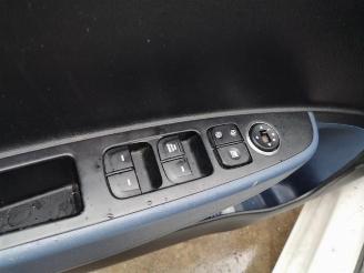 Hyundai I-10 i10 (B5), Hatchback, 2013 / 2019 1.0 Bi-Fuel picture 8