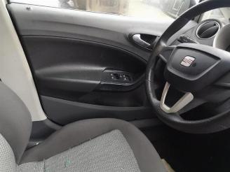 Seat Ibiza Ibiza IV (6J5), Hatchback 5-drs, 2008 / 2017 1.4 16V picture 8