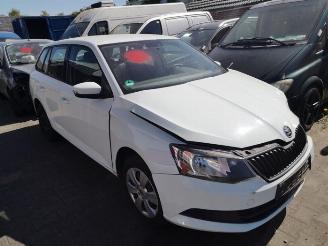 Skoda Fabia Fabia III Combi (NJ5), Combi 5-drs, 2014 / 2022 1.2 TSI 16V Greentech picture 7
