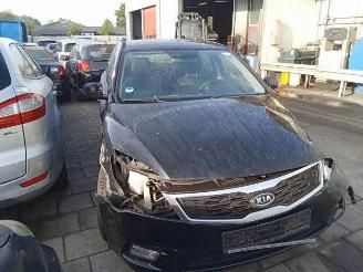 Kia Cee d Cee'd (EDB5), Hatchback 5-drs, 2006 / 2012 1.6 CVVT 16V picture 11