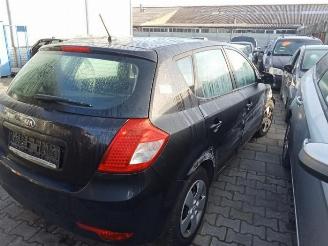 Kia Cee d Cee'd (EDB5), Hatchback 5-drs, 2006 / 2012 1.6 CVVT 16V picture 13