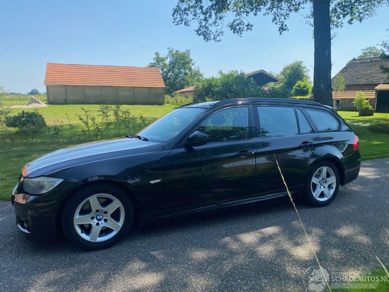 BMW 3-serie 320D AUTOMAAT TOURING