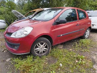 Uttjänta bilar auto Renault Clio 1.4-16V Business Line 2007/9
