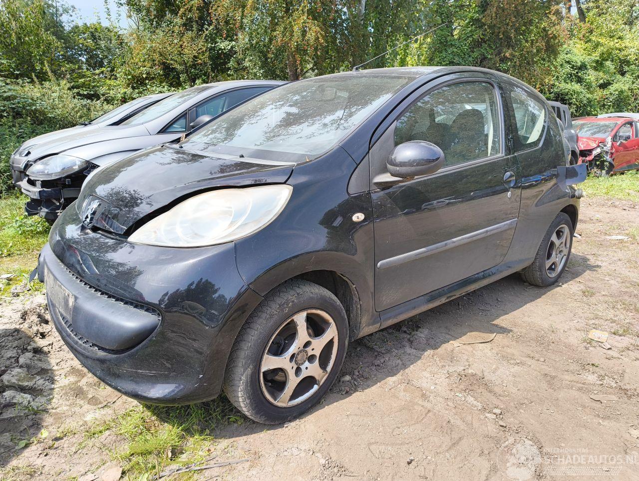Peugeot 107 1.0 XR