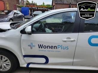 Toyota Yaris Yaris IV (P21/PA1/PH1), Hatchback, 2020 1.5 12V Hybrid 115 picture 4