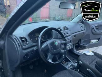 Skoda Fabia Fabia II (5J), Hatchback 5-drs, 2006 / 2014 1.2 TSI picture 12