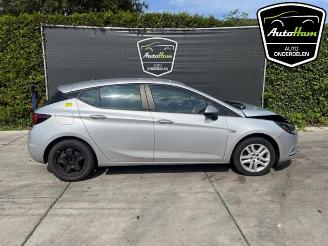 demontáž osobní automobily Opel Astra Astra K, Hatchback 5-drs, 2015 / 2022 1.6 CDTI 110 16V 2018