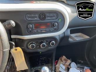 Renault Twingo Twingo III (AH), Hatchback 5-drs, 2014 1.0 SCe 70 12V picture 14