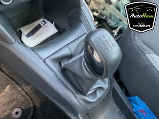 Peugeot 208 208 I (CA/CC/CK/CL), Hatchback, 2012 / 2019 1.4 16V picture 19