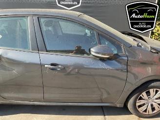 Peugeot 208 208 I (CA/CC/CK/CL), Hatchback, 2012 / 2019 1.4 16V picture 12