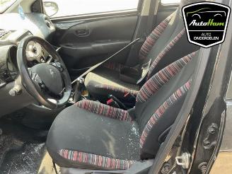 Citroën C1 C1, Hatchback, 2014 / 2021 1.0 12V VVT-i picture 16