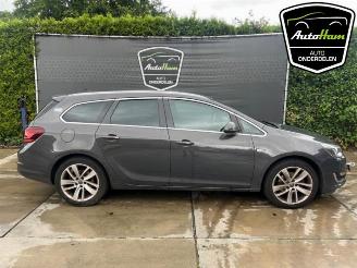 Vrakbiler auto Opel Astra Astra J Sports Tourer (PD8/PE8/PF8), Combi, 2010 / 2015 1.6 CDTI 16V 2015/1