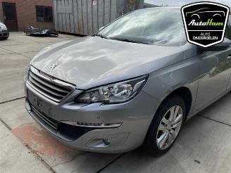 Peugeot 308 308 SW (L4/L9/LC/LJ/LR), Combi 5-drs, 2014 / 2021 1.2 12V e-THP PureTech 130 picture 5