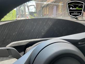 Porsche Taycan Taycan (Y1A), Sedan, 2019 4S picture 16