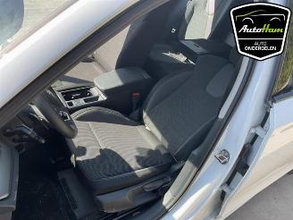 Skoda Octavia Octavia Combi (NXAC), Combi 5-drs, 2019 1.5 TSI e-TEC 16V picture 22