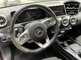 Mercedes Cla-klasse CLA (118.3), Sedan, 2019 1.3 CLA-200 Turbo 16V picture 15