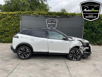 Vrakbiler auto Peugeot 2008 2008 (UD/UK/UR/US/UX), MPV, 2019 e-2008 50 kWh 2020/12
