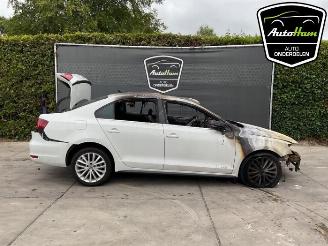 Auto da rottamare Volkswagen Jetta Jetta IV (162/16A), Sedan, 2010 / 2017 1.4 TSI Hybrid 16V 2013/6