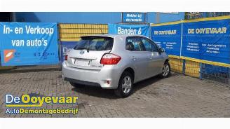 Toyota Auris Auris (E15), Hatchback, 2006 / 2012 1.8 16V HSD Full Hybrid picture 4