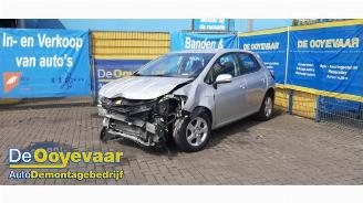 Toyota Auris Auris (E15), Hatchback, 2006 / 2012 1.8 16V HSD Full Hybrid picture 6