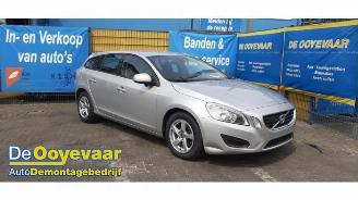 Auto da rottamare Volvo V-60 V60 I (FW/GW), Combi, 2010 / 2018 2.0 D3 20V 2012/6