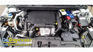 Peugeot 308 308 (L3/L8/LB/LH/LP), Hatchback 5-drs, 2013 / 2021 1.2 12V e-THP PureTech 110 picture 3