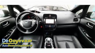 Nissan Leaf Leaf (ZE0), Hatchback, 2010 / 2017 Leaf picture 2