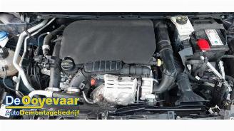 Peugeot 308 308 (L3/L8/LB/LH/LP), Hatchback 5-drs, 2013 / 2021 1.2 12V e-THP PureTech 110 picture 3