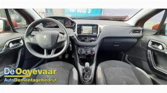 Peugeot 208 208 I (CA/CC/CK/CL), Hatchback, 2012 / 2019 1.2 Vti 12V PureTech 82 picture 2