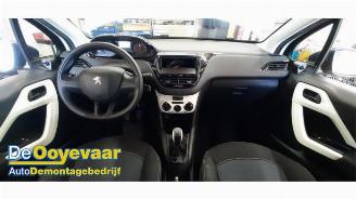 Peugeot 208 208 I (CA/CC/CK/CL), Hatchback, 2012 / 2019 1.0 Vti 12V PureTech picture 2