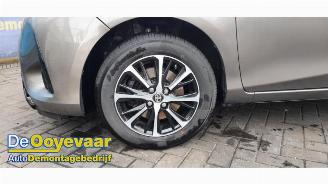 Toyota Yaris Yaris III (P13), Hatchback, 2010 / 2020 1.5 16V Hybrid picture 4