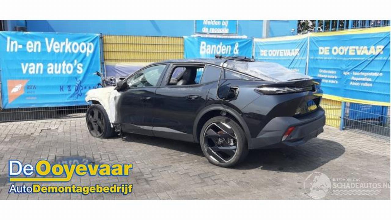 Peugeot 408 408, Liftback, 2022 1.6 16V HYbrid 225