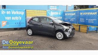 Coche siniestrado Toyota Aygo Aygo (B40), Hatchback, 2014 1.0 12V VVT-i 2019/2