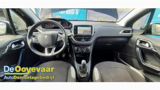 Peugeot 208 208 I (CA/CC/CK/CL), Hatchback, 2012 / 2019 1.2 Vti 12V PureTech 82 picture 2