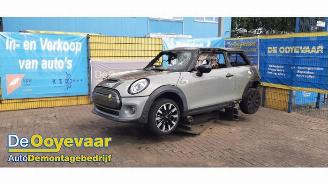 Sloopauto Mini Cooper S Mini (F56), Hatchback 3-drs, 2013 Cooper SE,Electric 2020/3