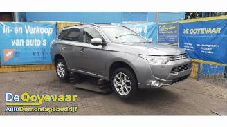 Sloopauto Mitsubishi Outlander Outlander (GF/GG), SUV, 2012 / 2022 2.0 16V PHEV 4x4 2014/10