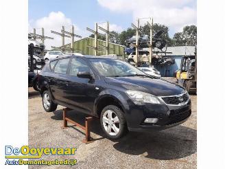 Vrakbiler auto Kia Cee d Cee'd Sporty Wagon (EDF), Combi, 2007 / 2012 1.4 16V 2011/10