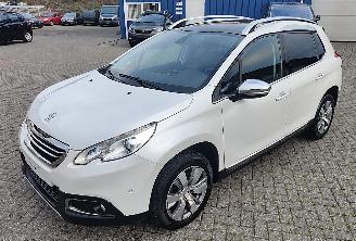 Avarii autoturisme Peugeot 2008 Peugeot 2008 Allure 1,6 panodak navigatie 2014/5