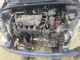 Toyota Yaris  picture 2