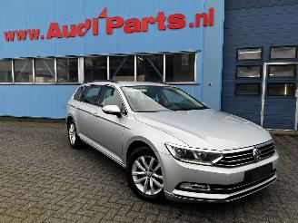 Voiture accidenté Volkswagen Passat 2.0 TDI bluemotion variant 2019/2